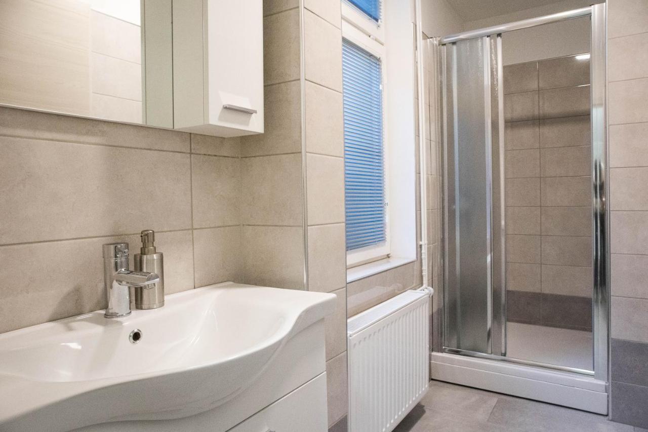 Jantar Apartmaji ノヴォ メスト エクステリア 写真