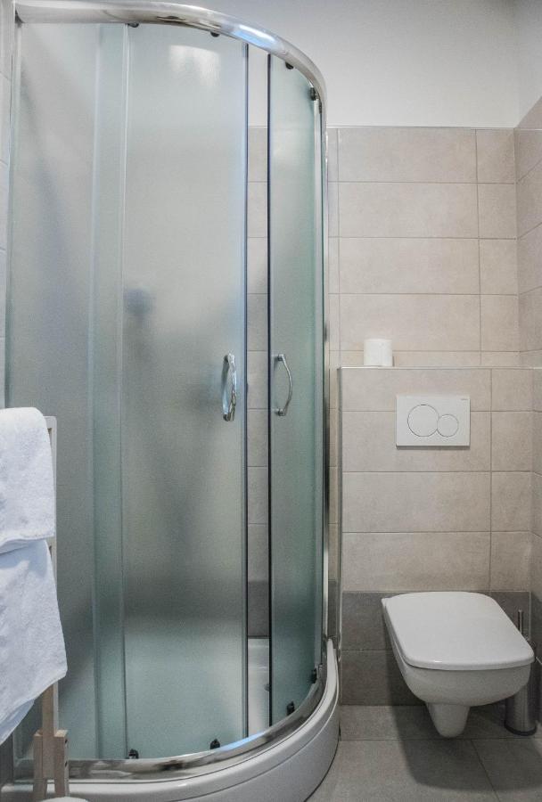 Jantar Apartmaji ノヴォ メスト エクステリア 写真